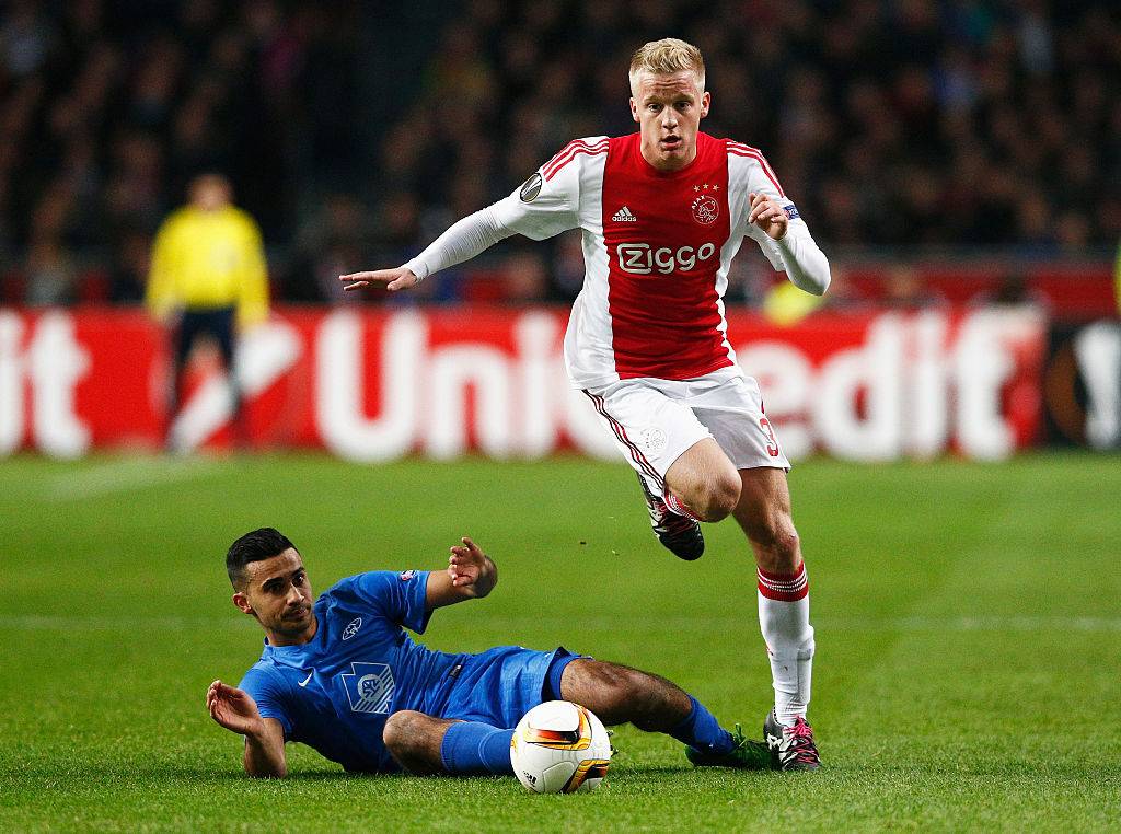 欧宝体育-阿贾克斯青训新秀赛场表现抢眼，备受关注的简单介绍